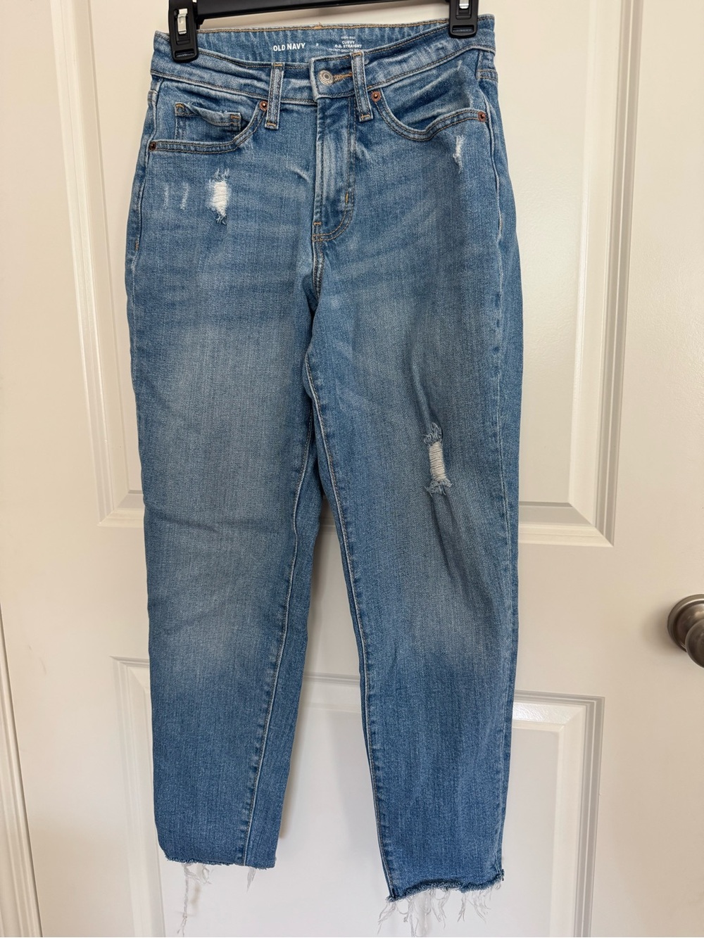 Old Navy Light Blue Distressed Ankle Jeans